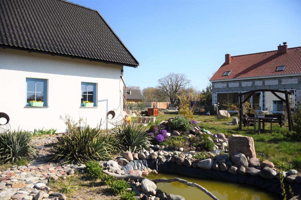 Dom Na Szumiacych Drzew Villa Debina  Exteriör bild